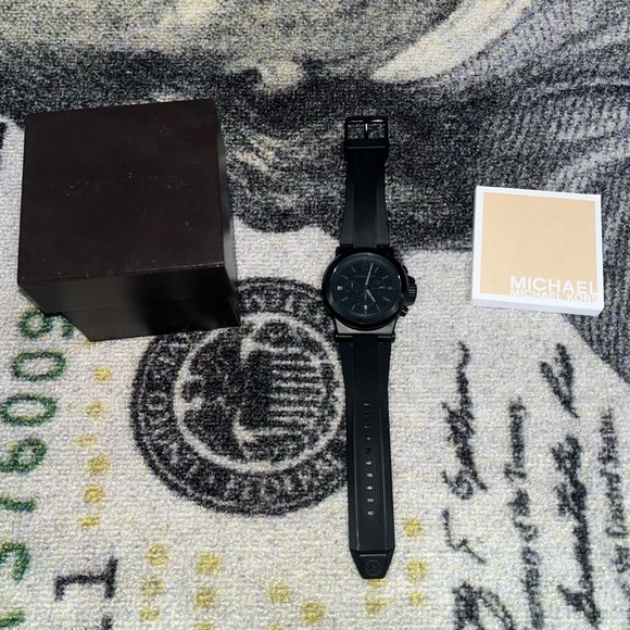 Michael Kors Watch - Picture 1 of 6